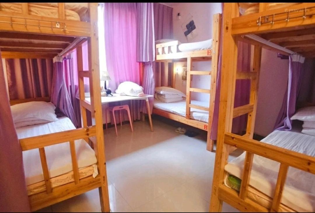 Showbiz Hostel Yangshuo Eksteriør billede